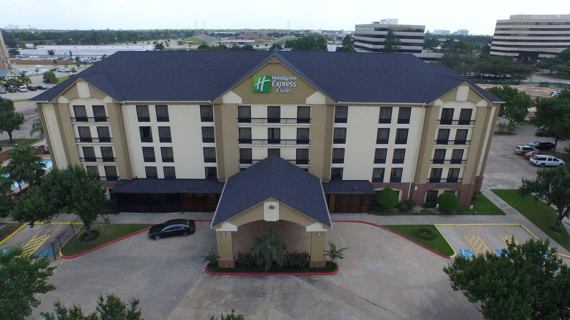 Comfort Inn & Suites Houston I-10 West Energy Corridor Экстерьер фото