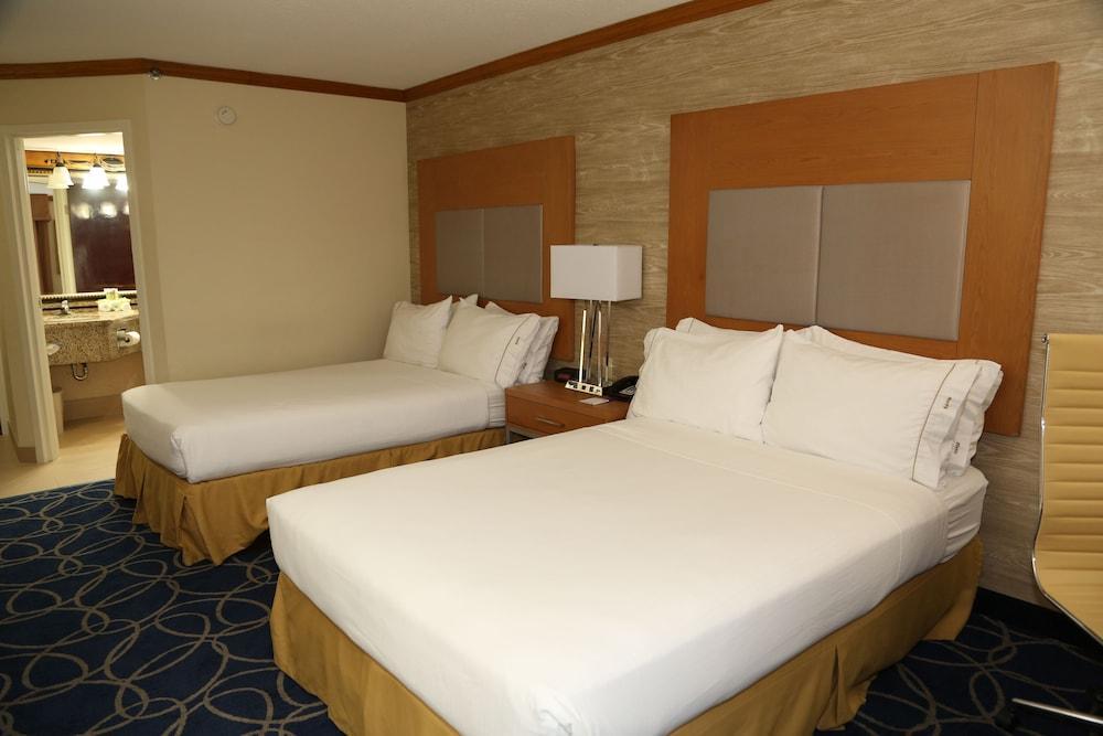 Comfort Inn & Suites Houston I-10 West Energy Corridor Экстерьер фото