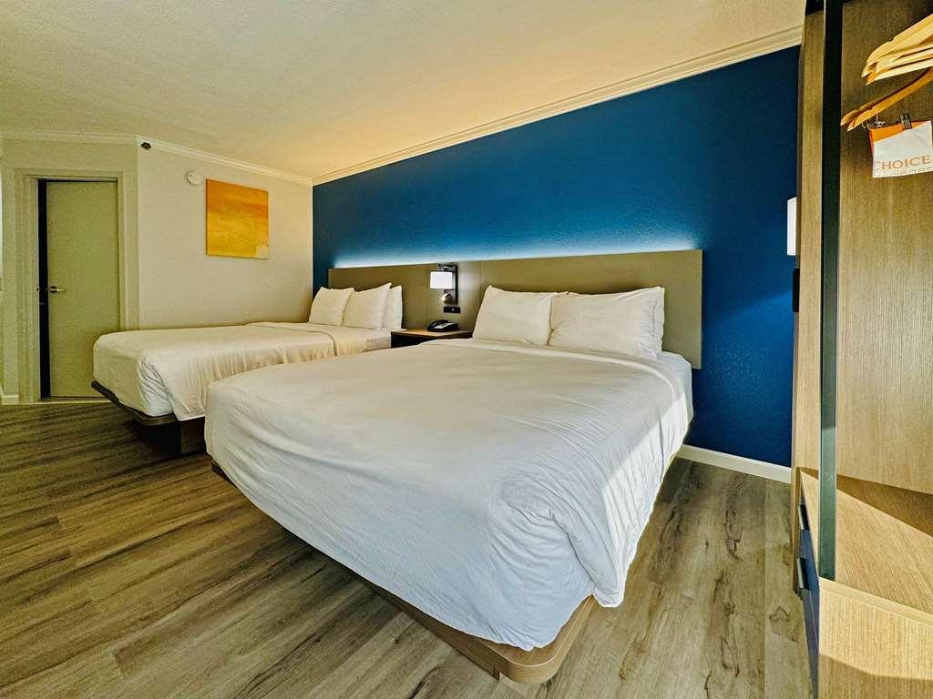 Comfort Inn & Suites Houston I-10 West Energy Corridor Номер фото