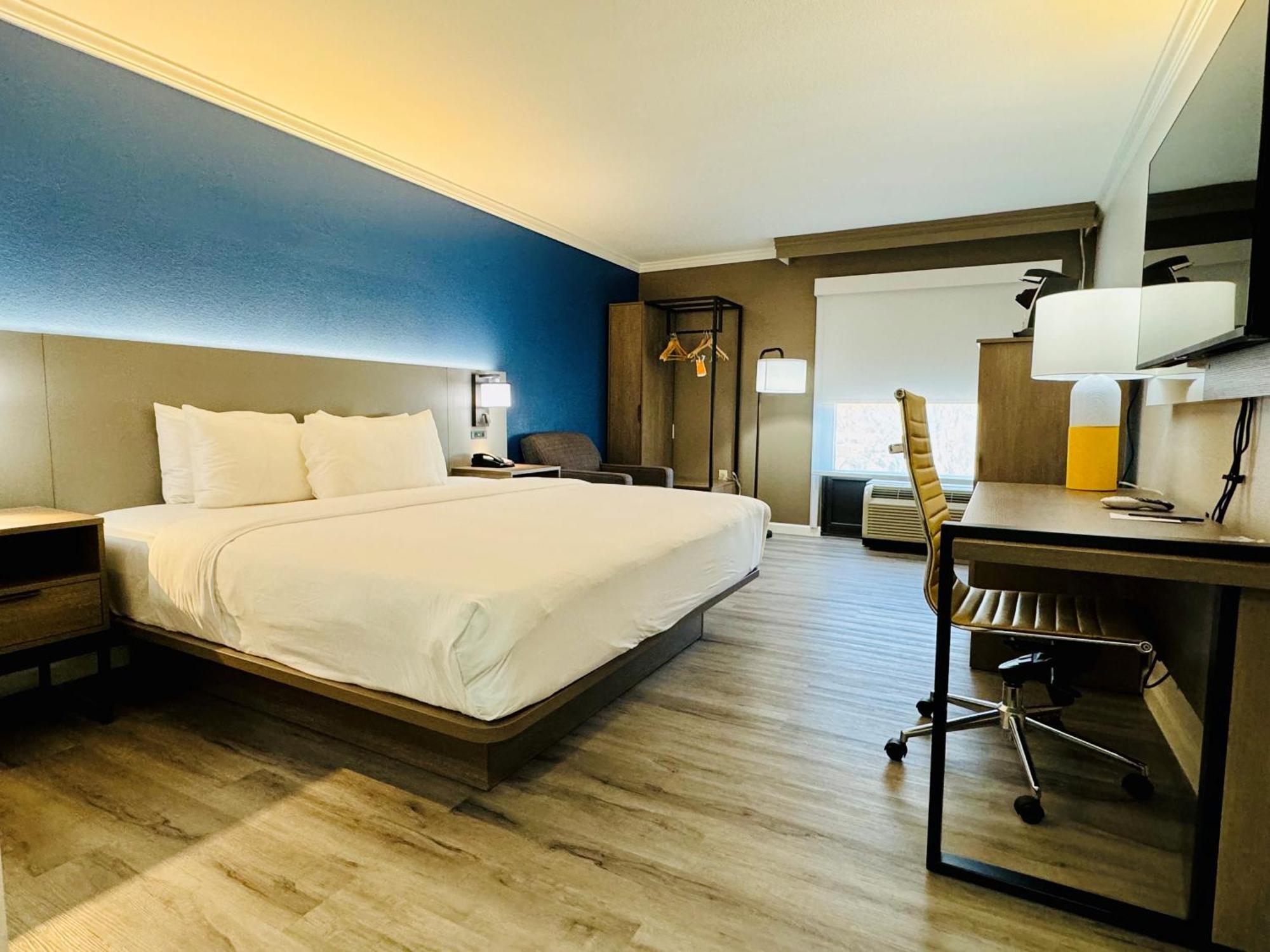 Comfort Inn & Suites Houston I-10 West Energy Corridor Экстерьер фото